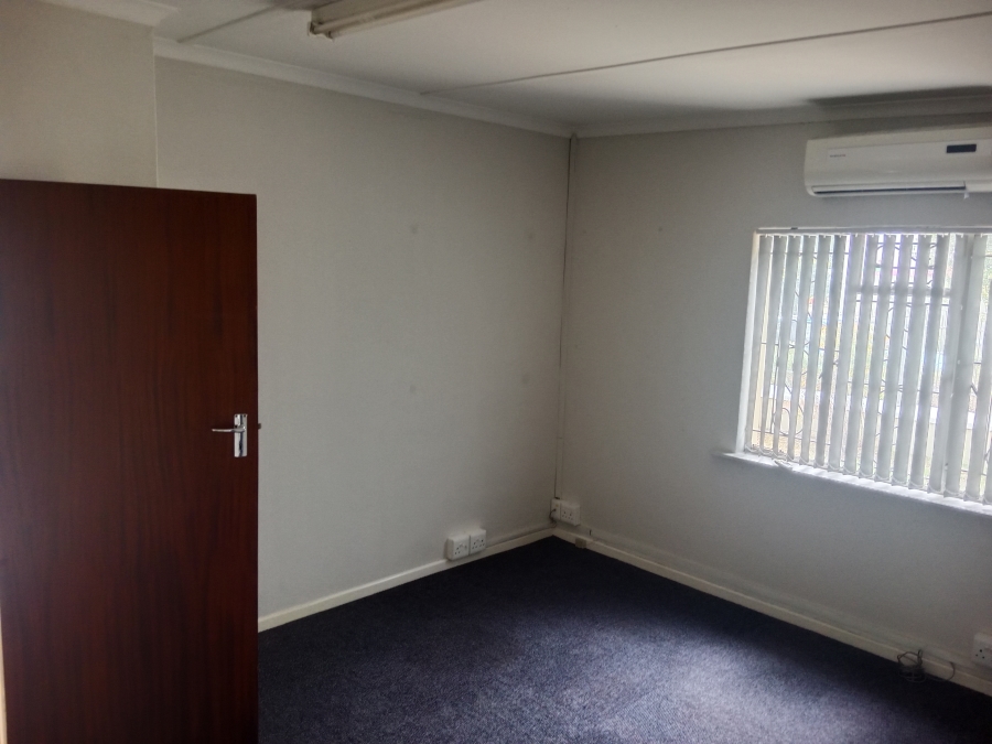 To Let 0 Bedroom Property for Rent in Wellington Central Western Cape